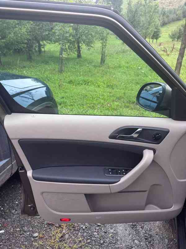 Škoda Yeti - foto 11