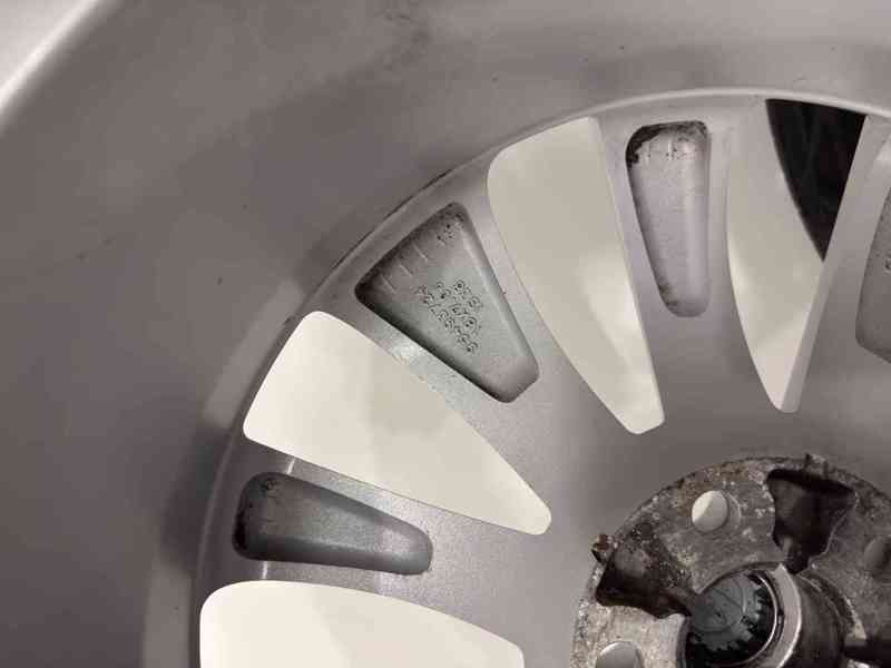 215/55 R18 LETNÍ originální sada Opel Mokka - foto 10