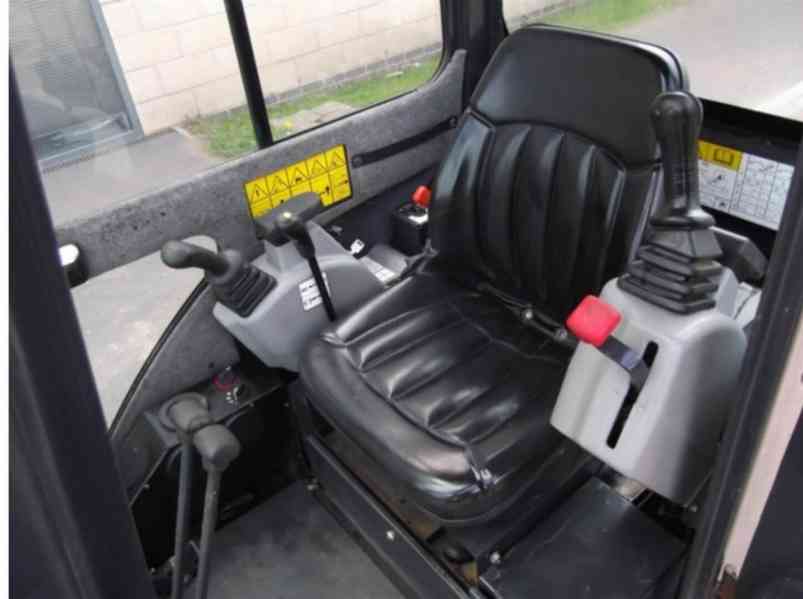 Mini rýpadla Bobcat 323 Mini Excavator-2009 - foto 8