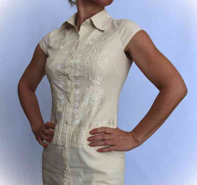 Letní bavlněné šaty s výšivkou Love Me vel. 36 - foto 3