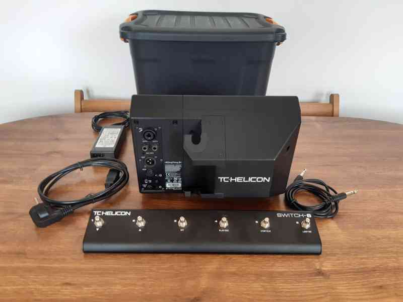 TC Helicon SINGTHING s nožním ovládačem SWITCH-6 - foto 2