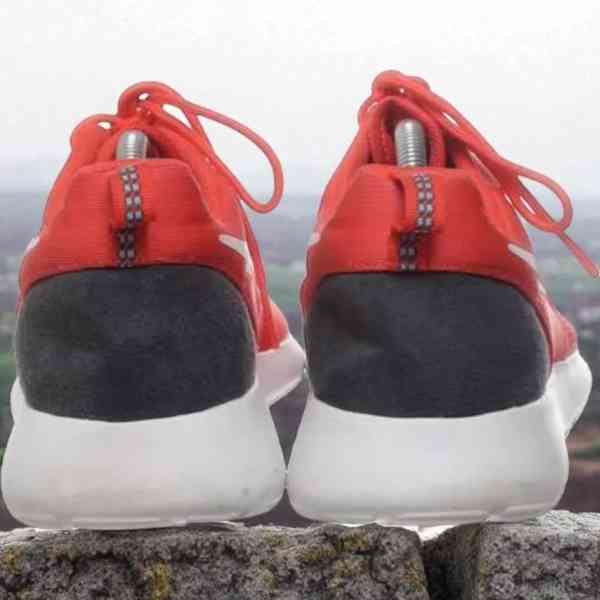 Nike Roshe Run Hyperfuse "Light Crimson" (636220-600) vel.42 - foto 4