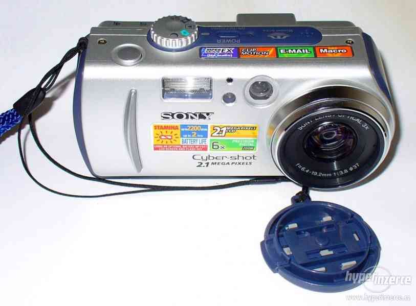 Digitální fotoaparát SONY Cyber-shot DSC P50 - foto 5