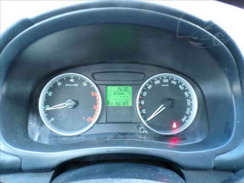 Škoda Roomster 1,4 16V STYLE - foto 6