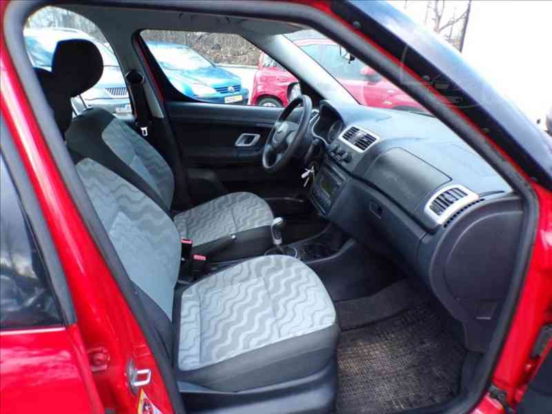 Škoda Roomster 1,4 16V STYLE - foto 11
