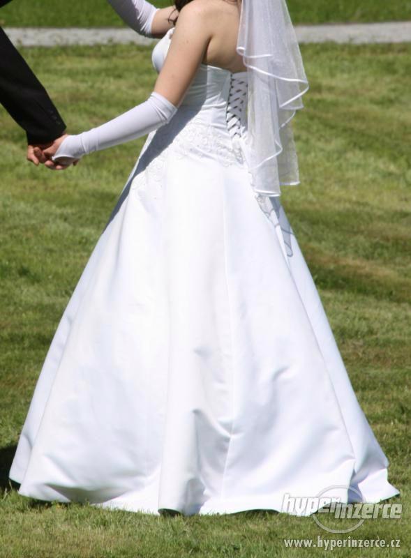 Svatební šaty vel. cca 38 - 42 s kabelkou - foto 5