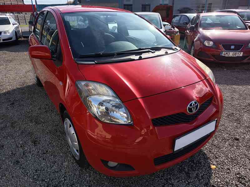 Toyota Yaris 1,0VVT-i Comfort ČR Klima - foto 1