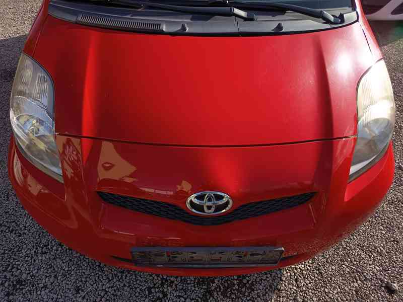 Toyota Yaris 1,0VVT-i Comfort ČR Klima  - foto 8