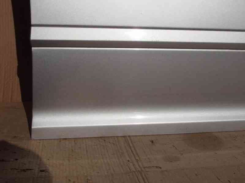 Pravé přední dveře Škoda Octavia II facelift - foto 6