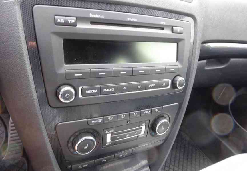 Škoda Octavia 2.0 TDI Combi RS r.v.2012 (137 kw) serviska - foto 8