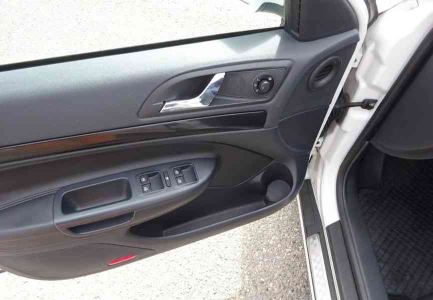 Škoda Octavia 2.0 TDI Combi RS r.v.2012 (137 kw) serviska - foto 6