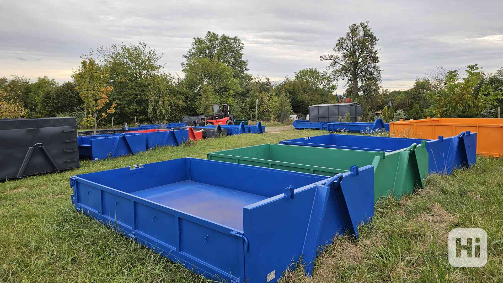 Výroba hákových kontejnerů Avia i Abroll SKLADEM - foto 1