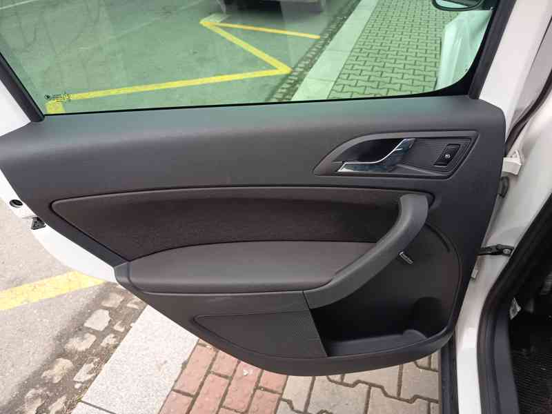 ŠKODA Yeti 2,0TDI 4X4 Experience 125kw - foto 21