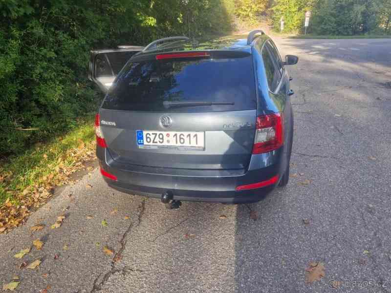 Škoda Octavia 2,0   3 - foto 9