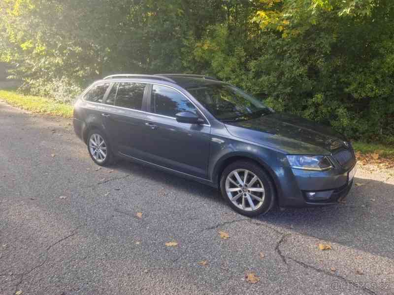 Škoda Octavia 2,0   3 - foto 11