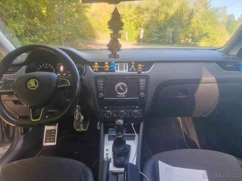 Škoda Octavia 2,0   3 - foto 10