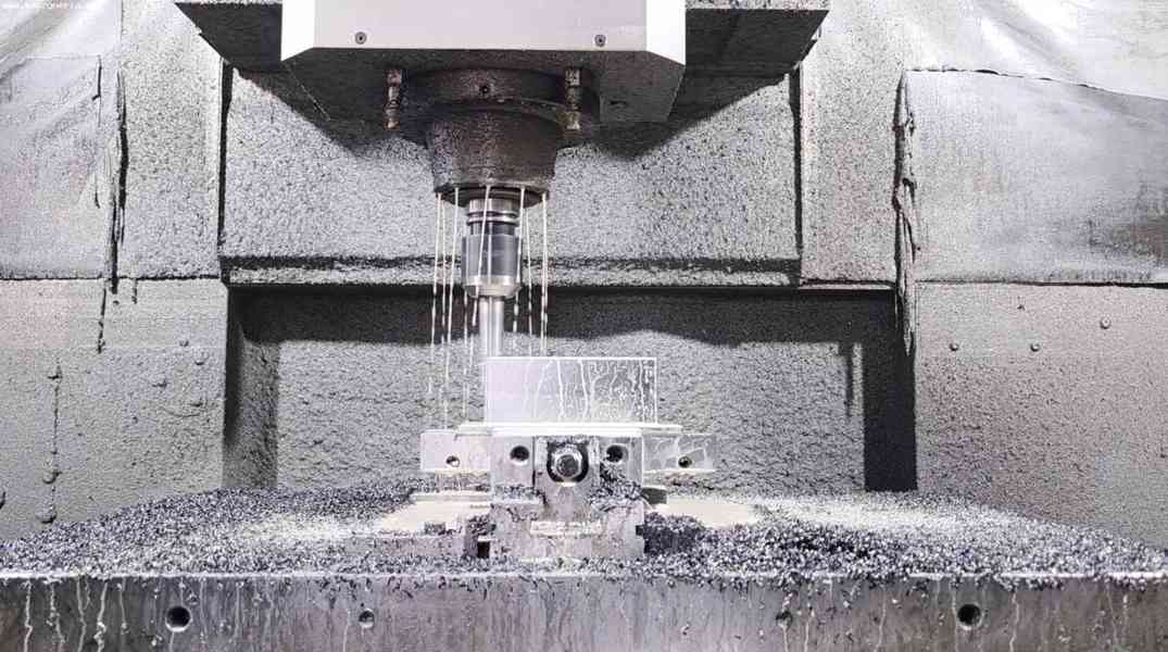 CNC frézka AVIA FNE 50N - foto 3
