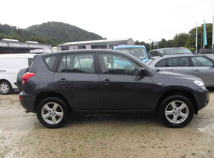 Toyota RAV 4 2,0i Sol benzín 112kw - foto 5