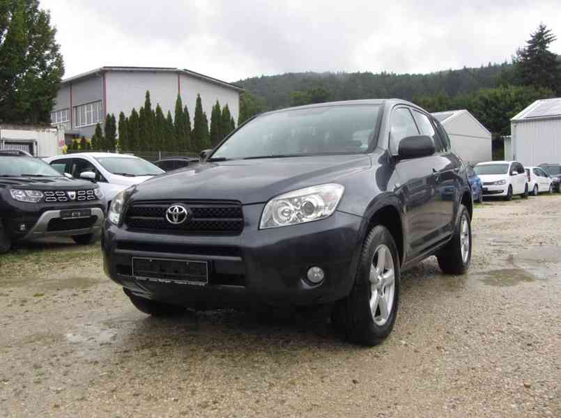 Toyota RAV 4 2,0i Sol benzín 112kw - foto 16