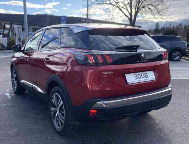 Peugeot 3008 1,5   96kW Allure, manuál 6 rych - foto 3