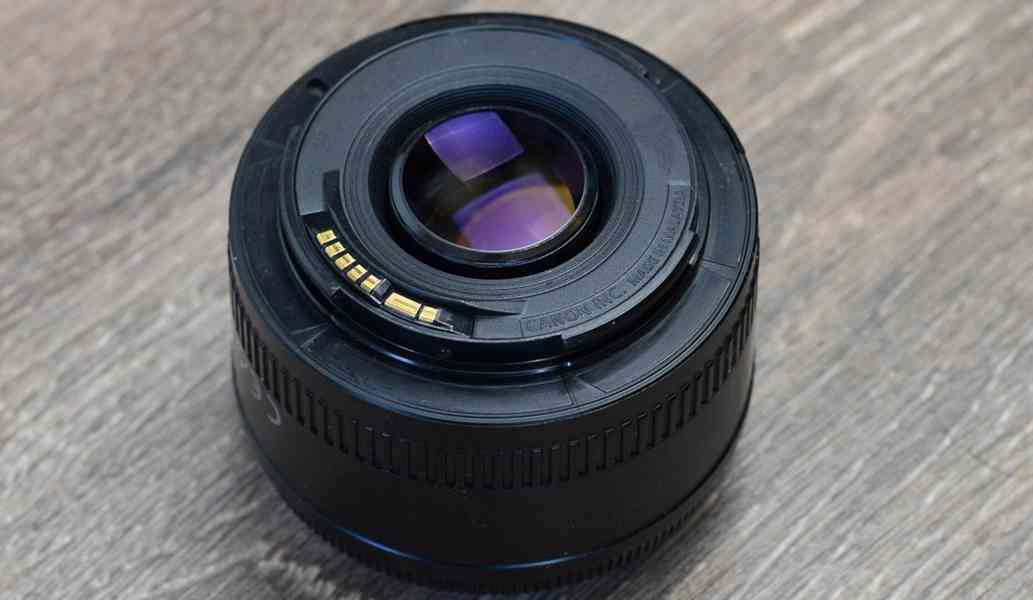 Canon EF 50mm f/1.8 II full-frame Pevný 2.generace - foto 4