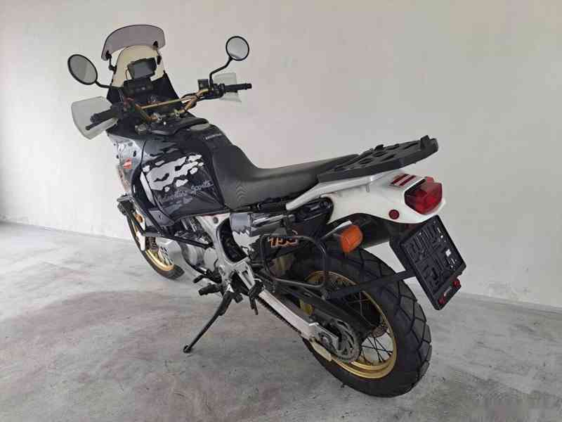 Honda XRV 750 Africa Twin - foto 9