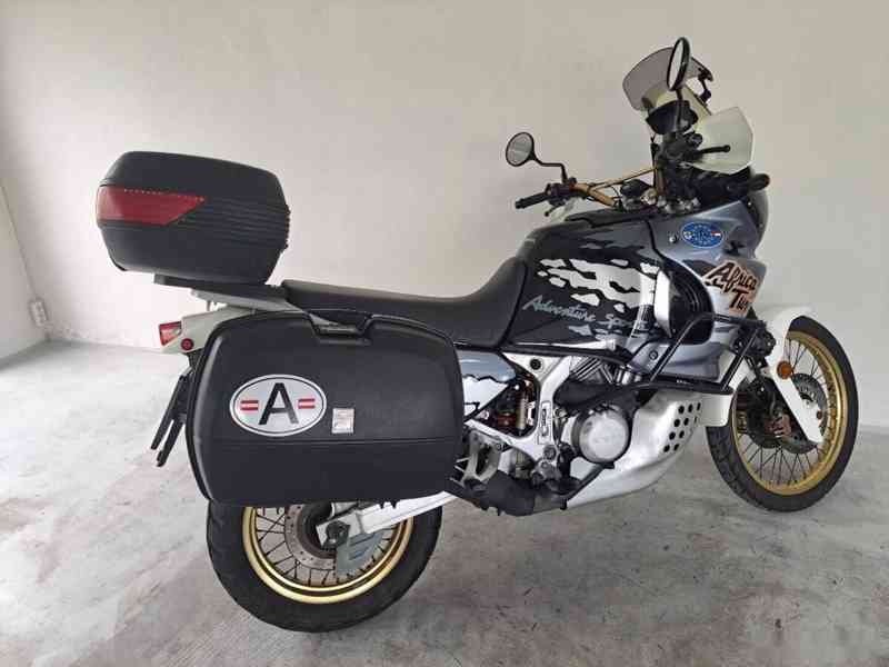 Honda XRV 750 Africa Twin - foto 2