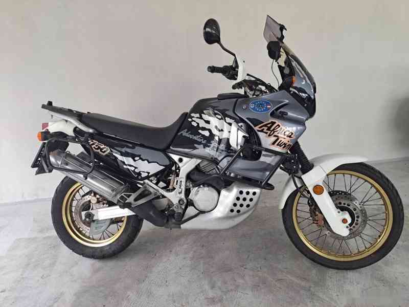 Honda XRV 750 Africa Twin - foto 3