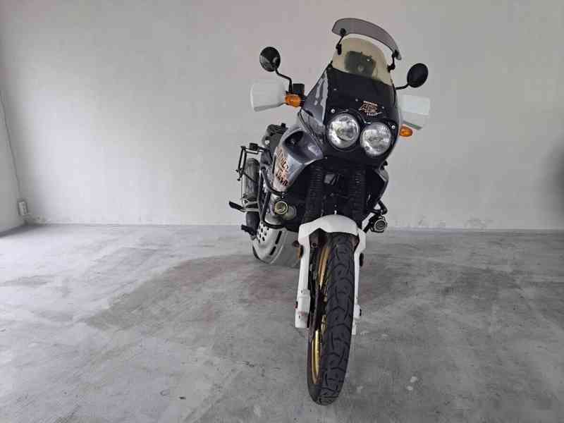 Honda XRV 750 Africa Twin - foto 8