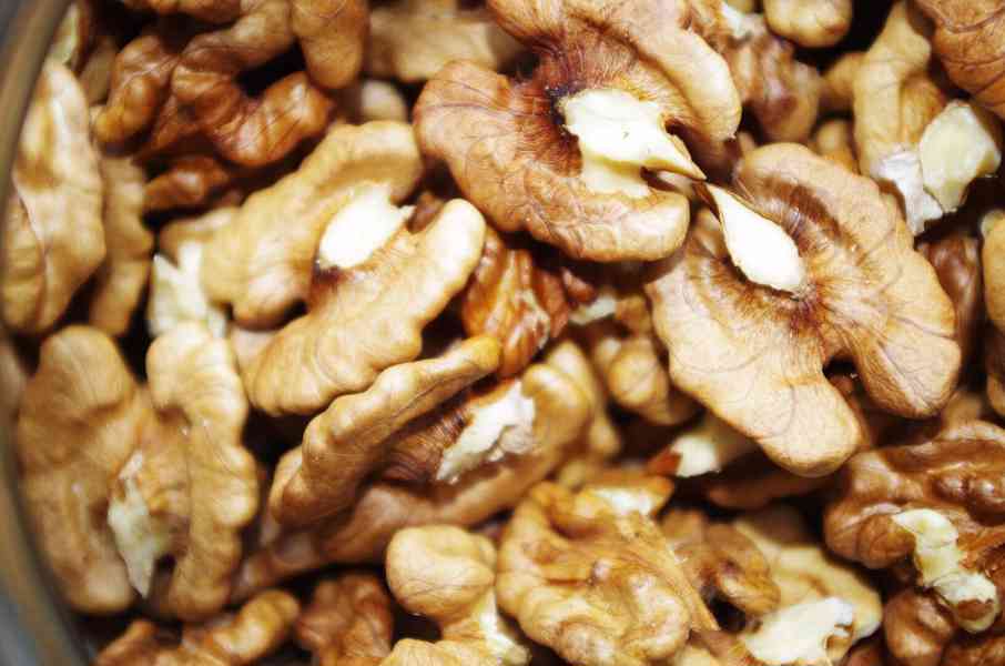 Vlašské ořechy loupané - jádra 210 Kč/kg