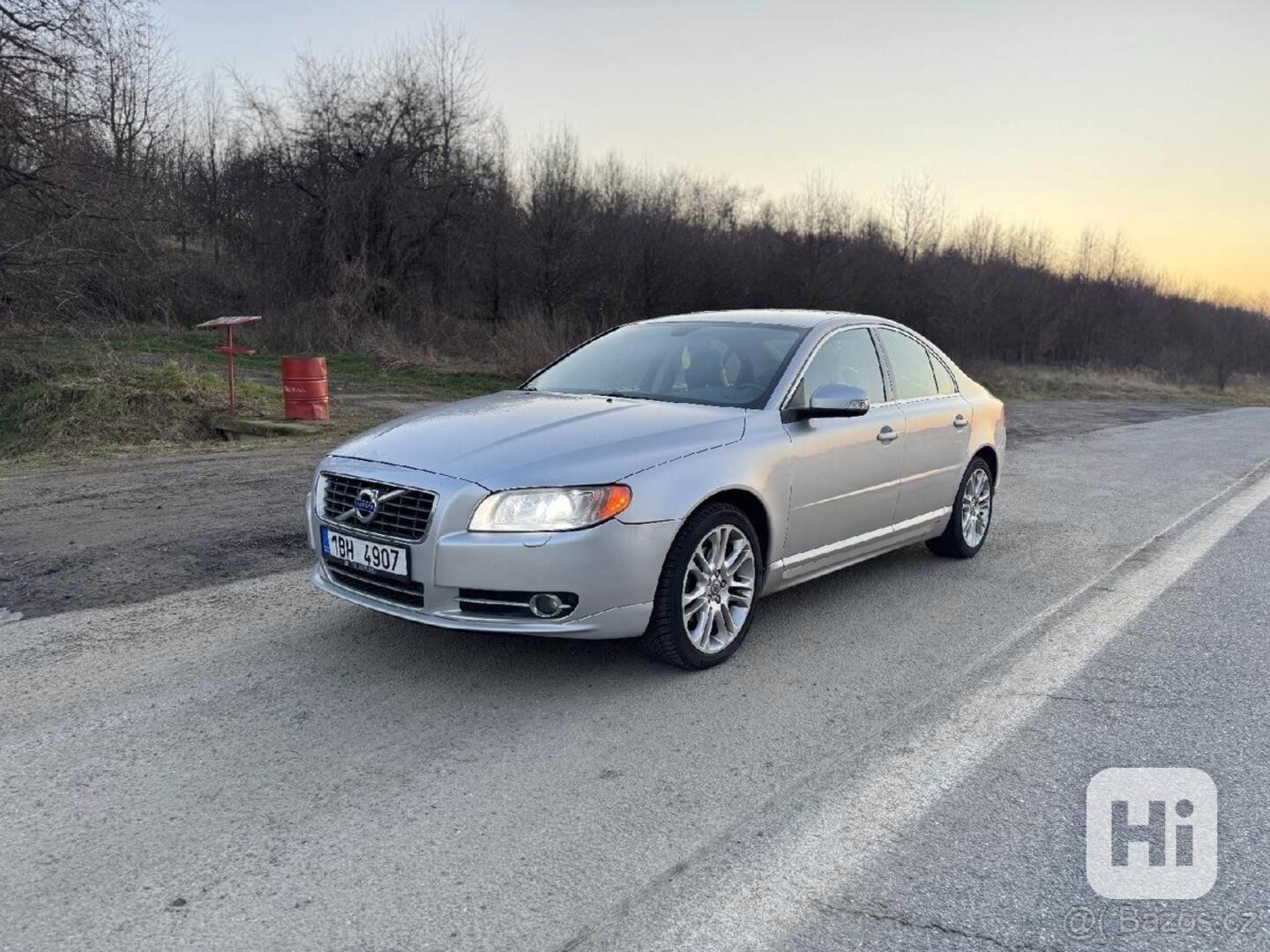 Volvo S80 D5 136 kW - foto 1