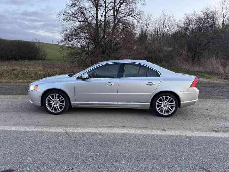 Volvo S80 D5 136 kW - foto 6