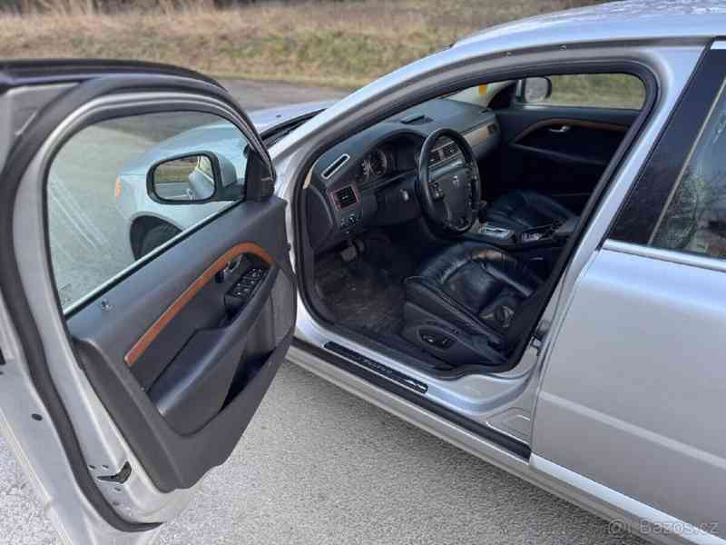 Volvo S80 D5 136 kW - foto 11
