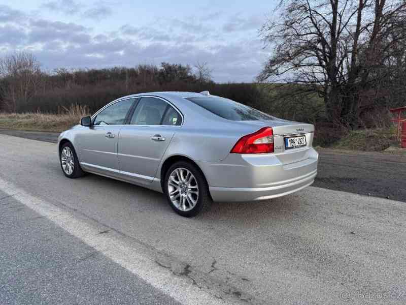 Volvo S80 D5 136 kW - foto 7