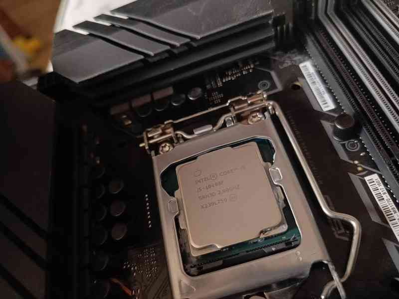 ASUS TUF GAMING B560M-PLUS WIFI + Intel Core i5-10400F - foto 2