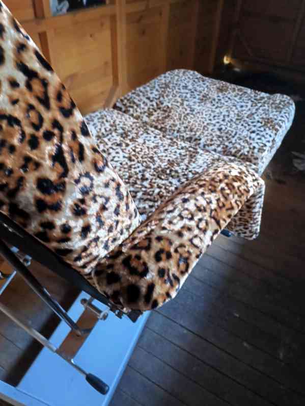Hydraulické kosmetické křeslo Sillon 210 - foto 3