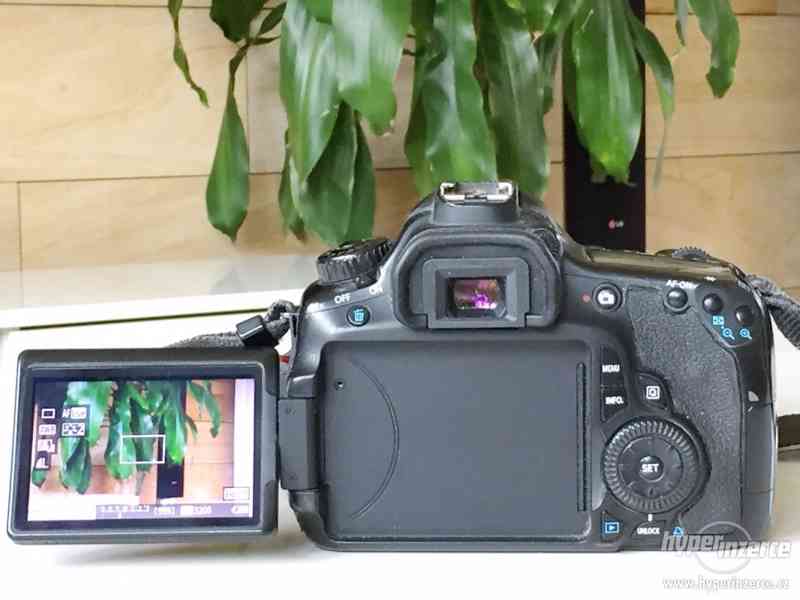 Poloprofi zrcadlovka Canon 60D - foto 10