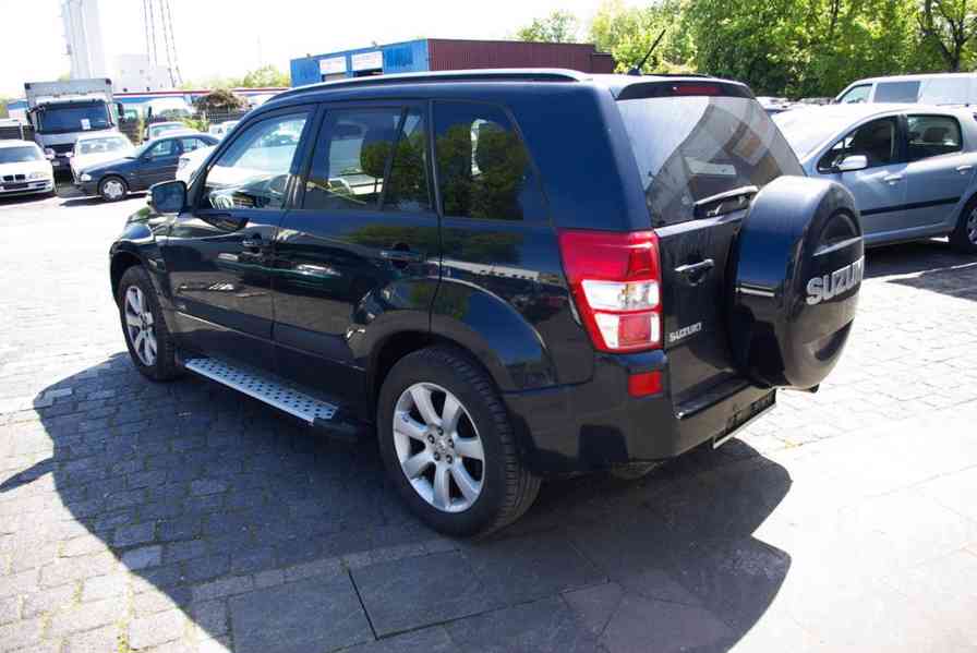 Suzuki Grand Vitara 3.2i V6 4x4 Aut. LPG 171kw - foto 5