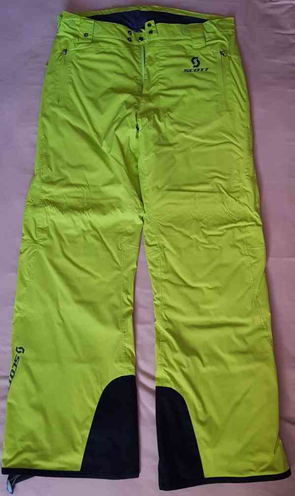 Stylový panský lyžařský outfit - foto 2