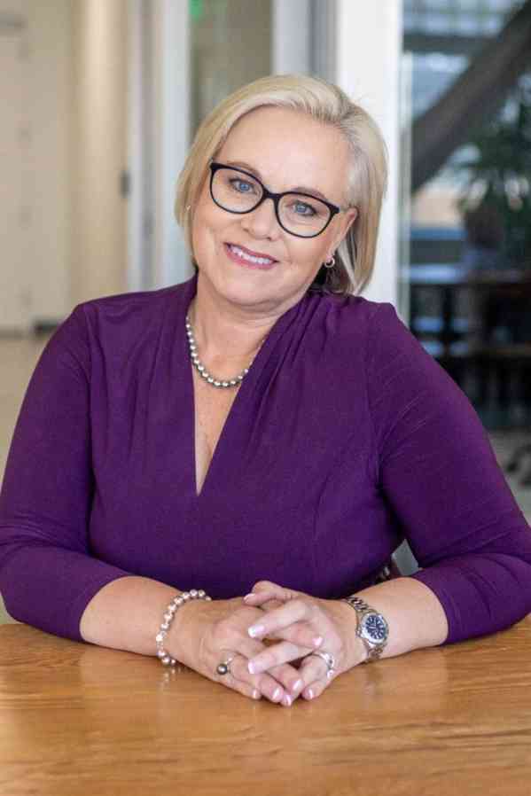 Bankovnictví a finance  - foto 3