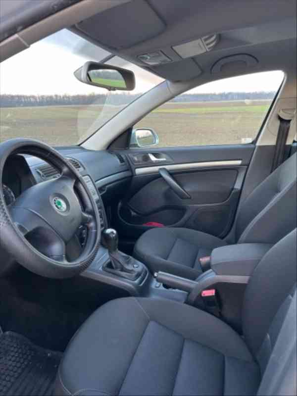 Škoda Octavia 1,8 TSI , 110 000 km - foto 3