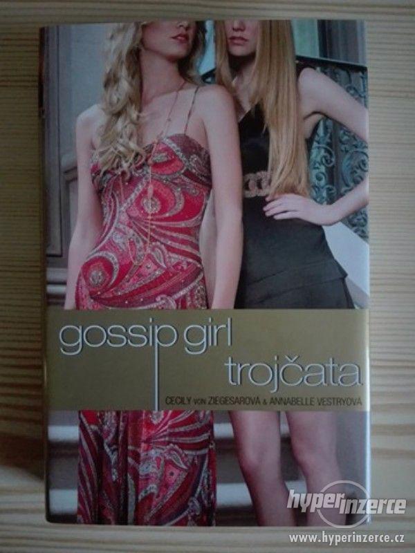 Gossip Girl - Trojčata - foto 1