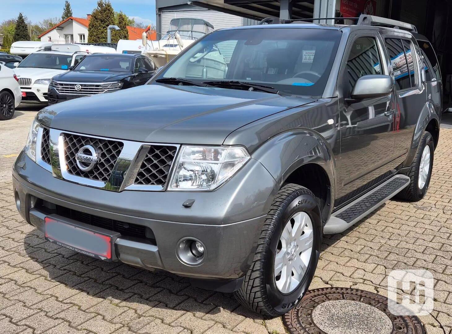 Nissan Pathfinder 2.5 dCi Elegance 128kw - foto 1