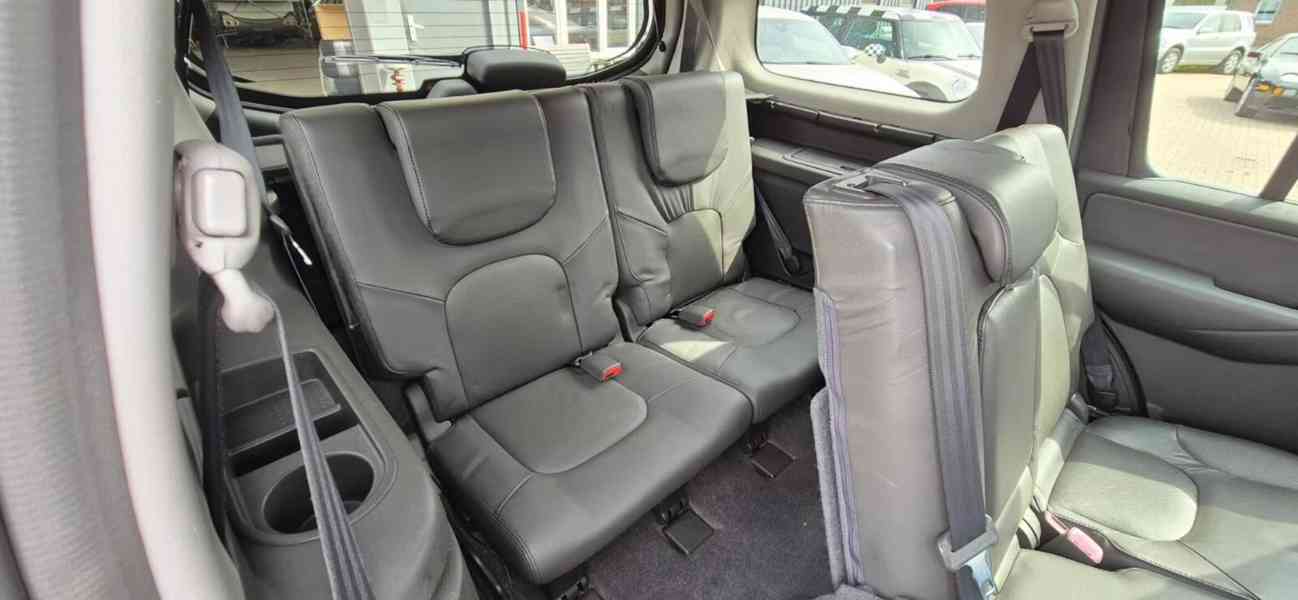 Nissan Pathfinder 2.5 dCi Elegance 128kw - foto 19