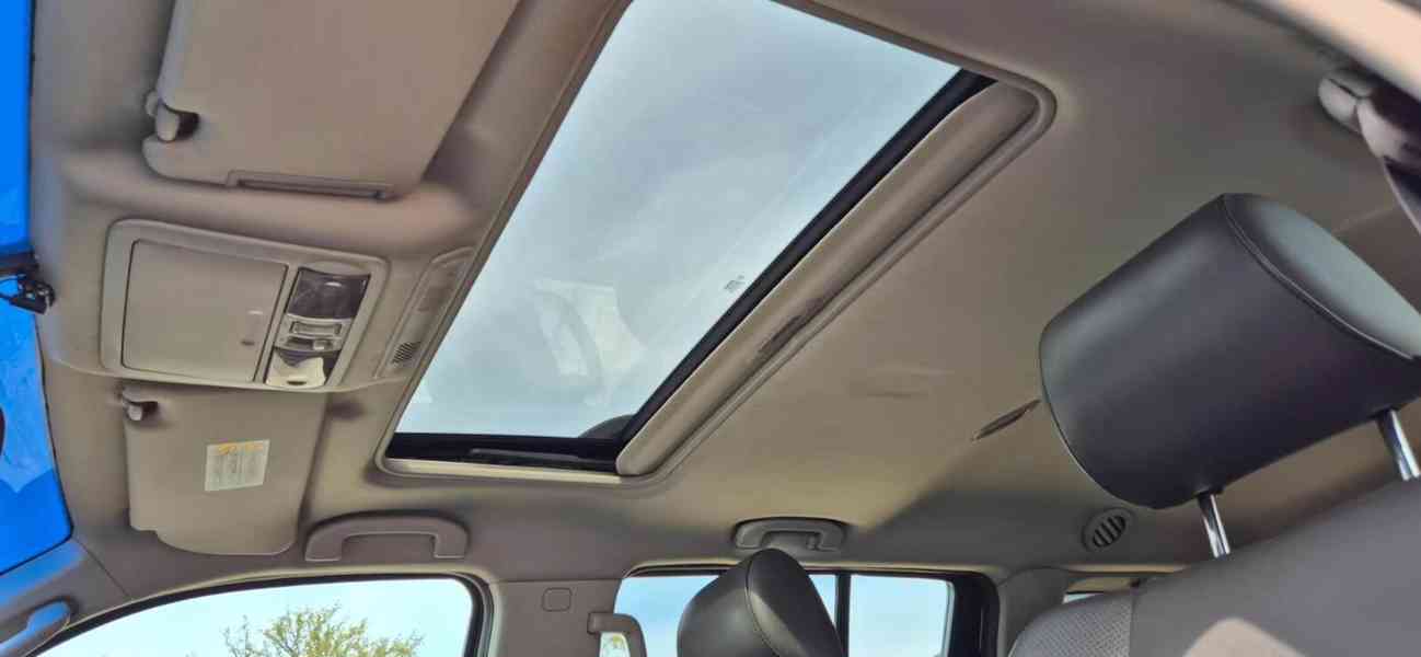 Nissan Pathfinder 2.5 dCi Elegance 128kw - foto 4