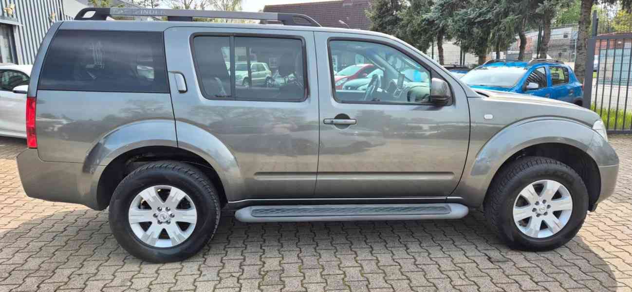 Nissan Pathfinder 2.5 dCi Elegance 128kw - foto 5