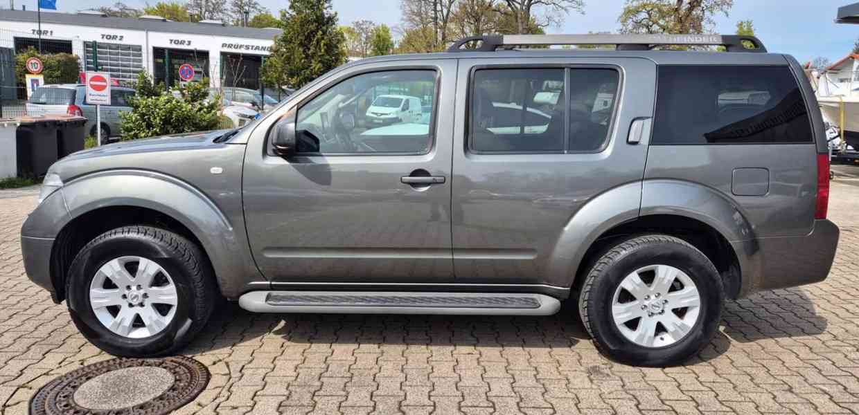 Nissan Pathfinder 2.5 dCi Elegance 128kw - foto 10