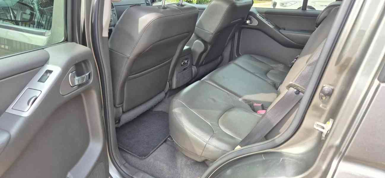 Nissan Pathfinder 2.5 dCi Elegance 128kw - foto 6