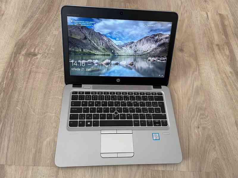 HP EliteBook 820 G4 - foto 1