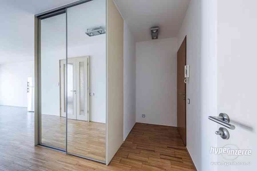 Pronájem 2+KK River Diamond - foto 6